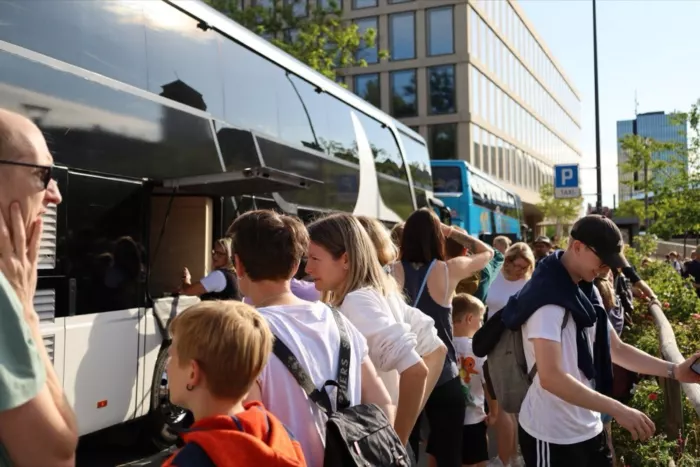 Abfahrt beim Car