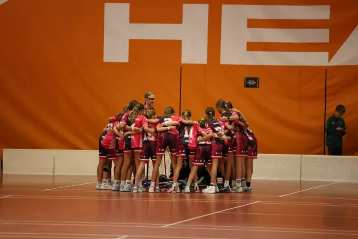 Teamkreis vor dem Spiel